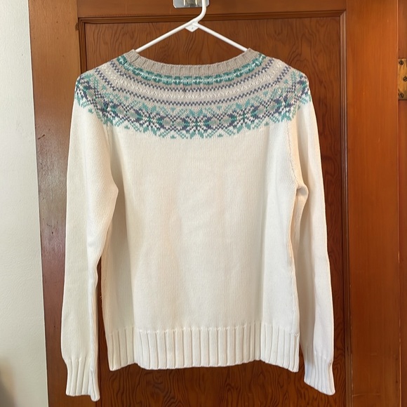White, crew neck sweater. Size large. - Picture 2 of 4